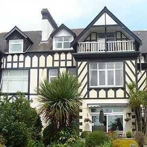Tudor Court Hotel